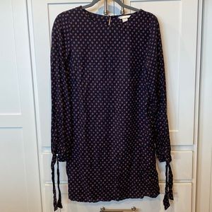 H&M navy dress with pattern size 6